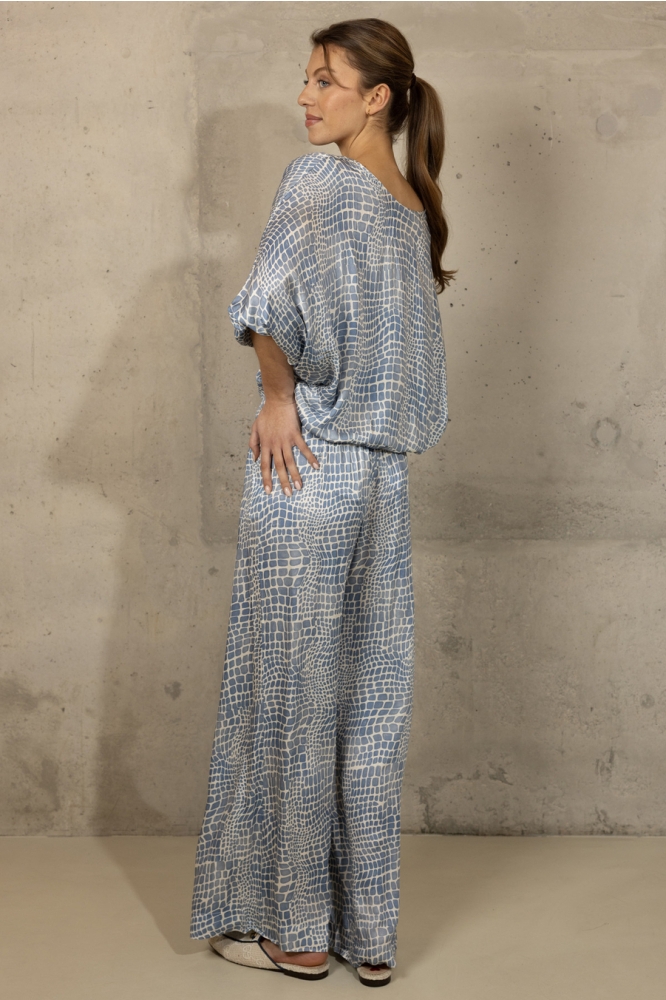 KELLY BLOUSE AT96 09222 374 882 CROC PRINT